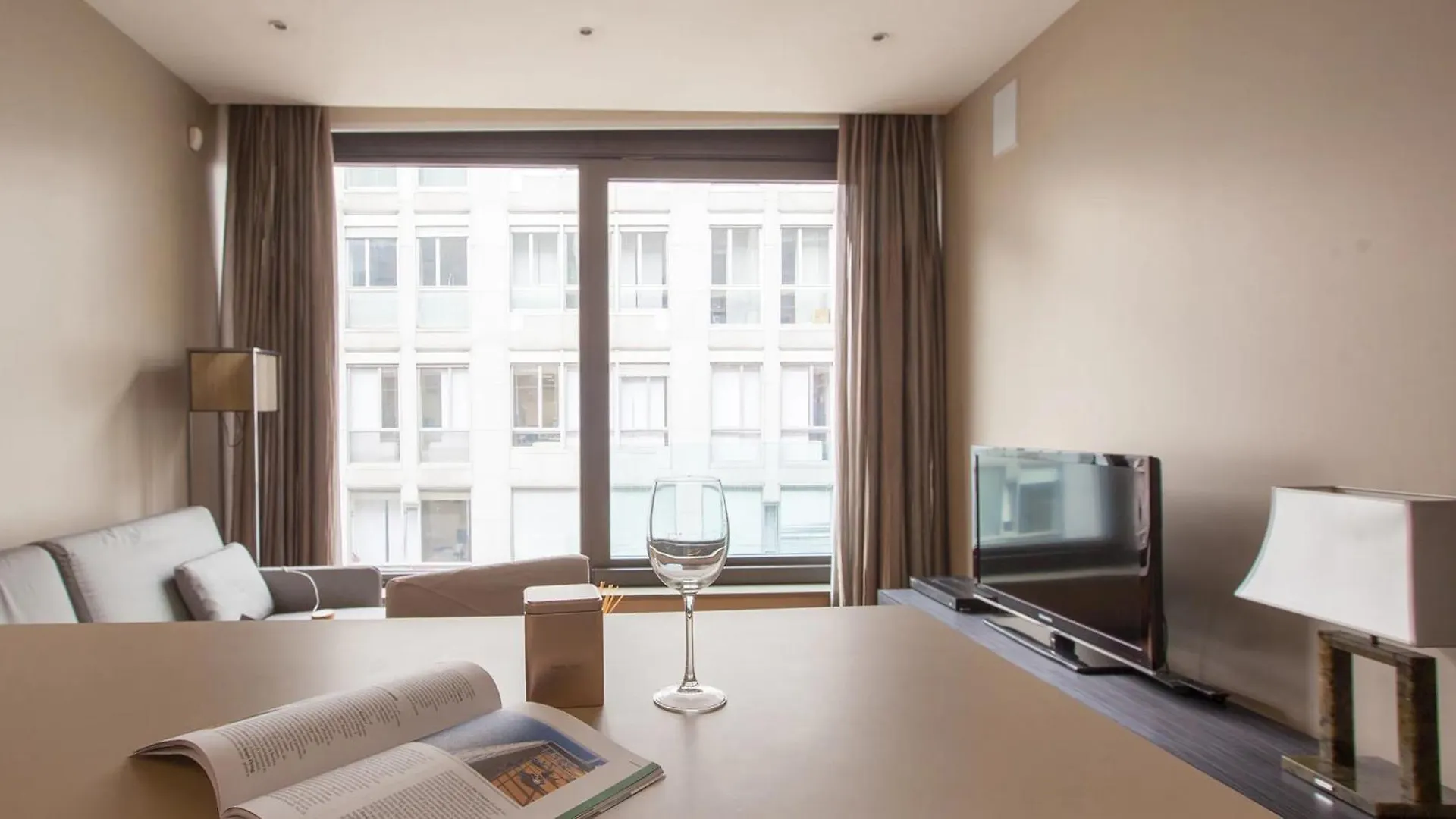 Nj Hotels & Apartments San Pietro All'Orto 6 Милан