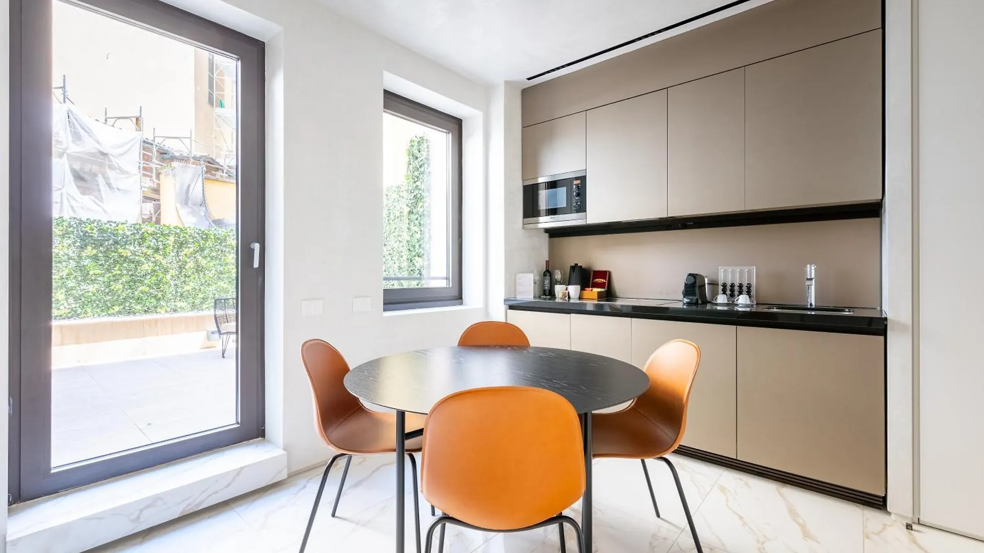 Nj Hotels & Apartments San Pietro All'Orto 6 Milan 0*,  Italy