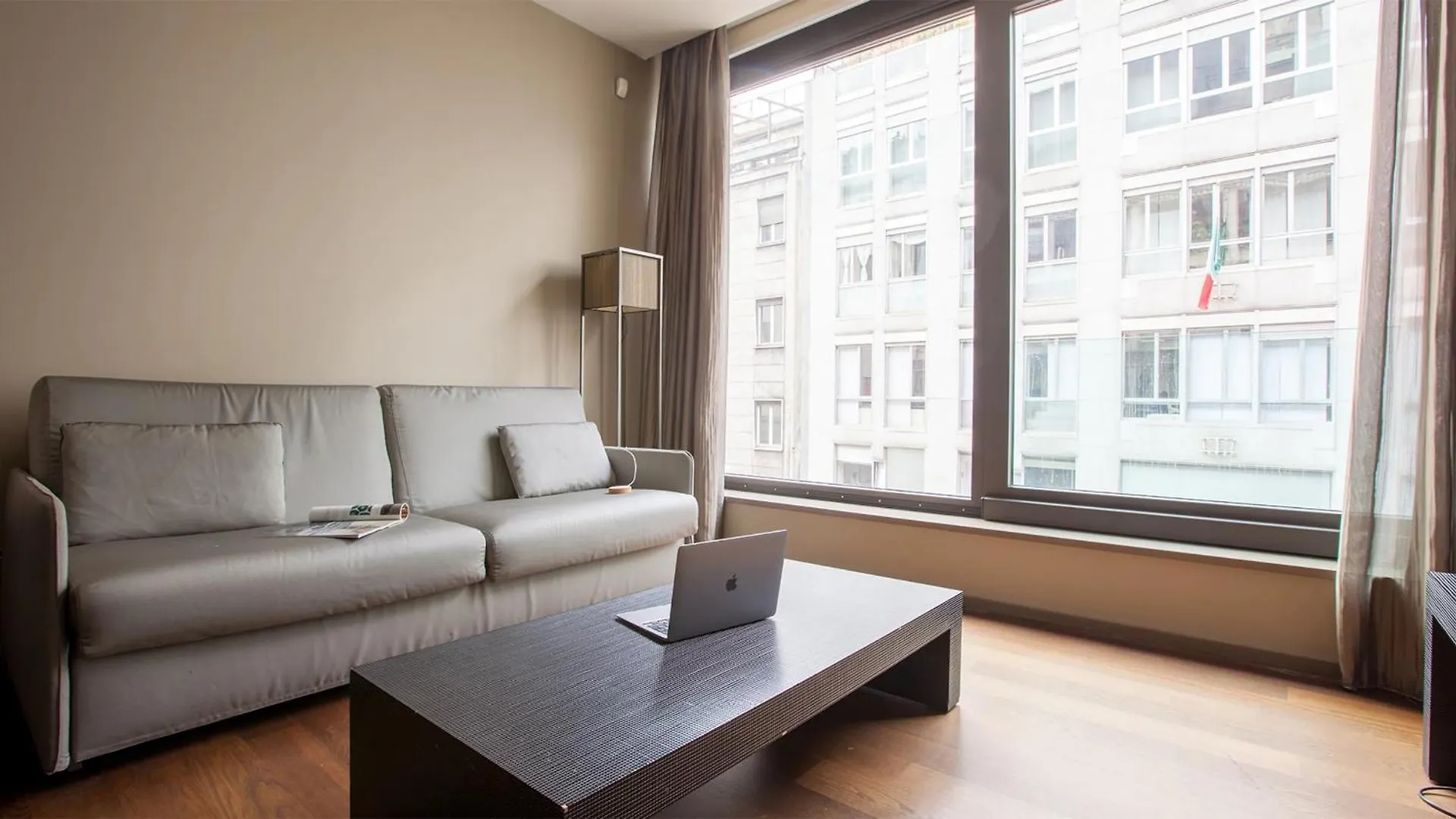 Nj Hotels & Apartments San Pietro All'Orto 6 Милан