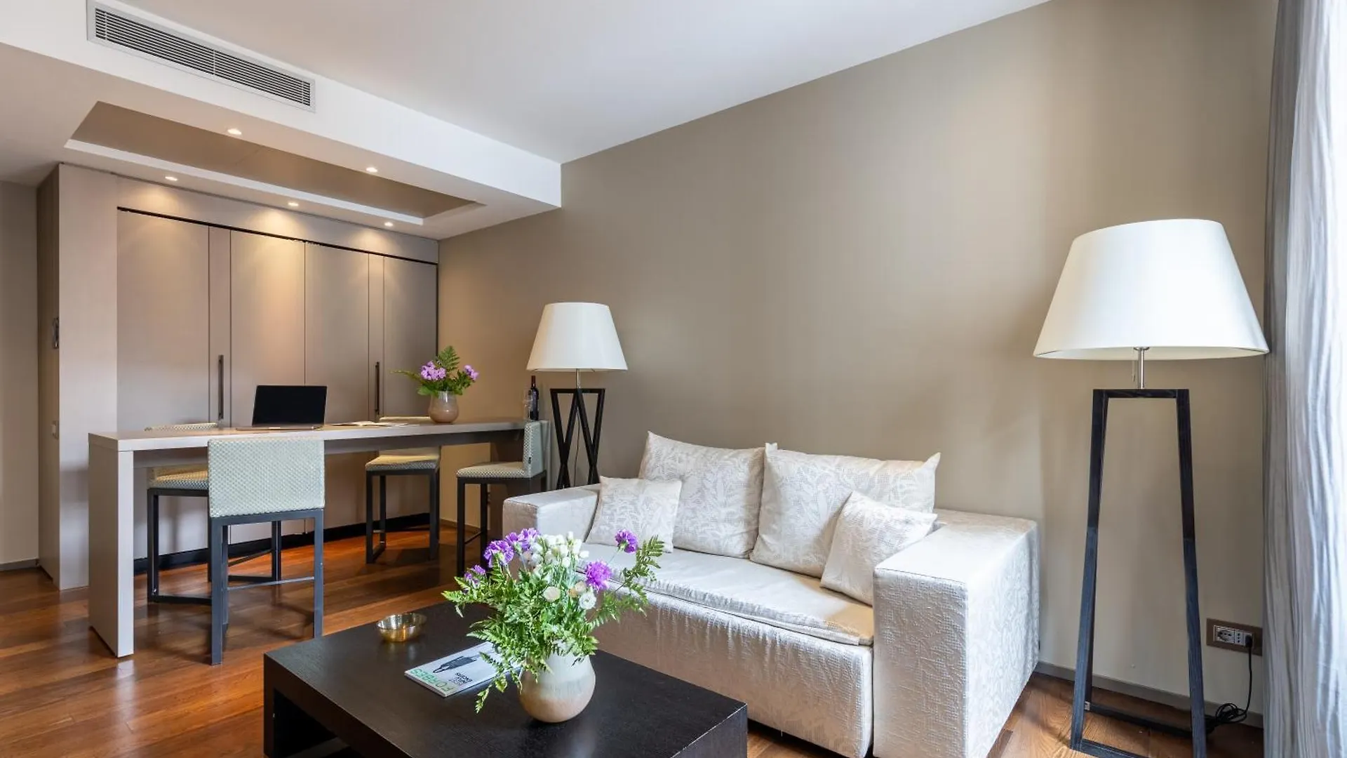 Nj Hotels & Apartments San Pietro All'Orto 6 Milan