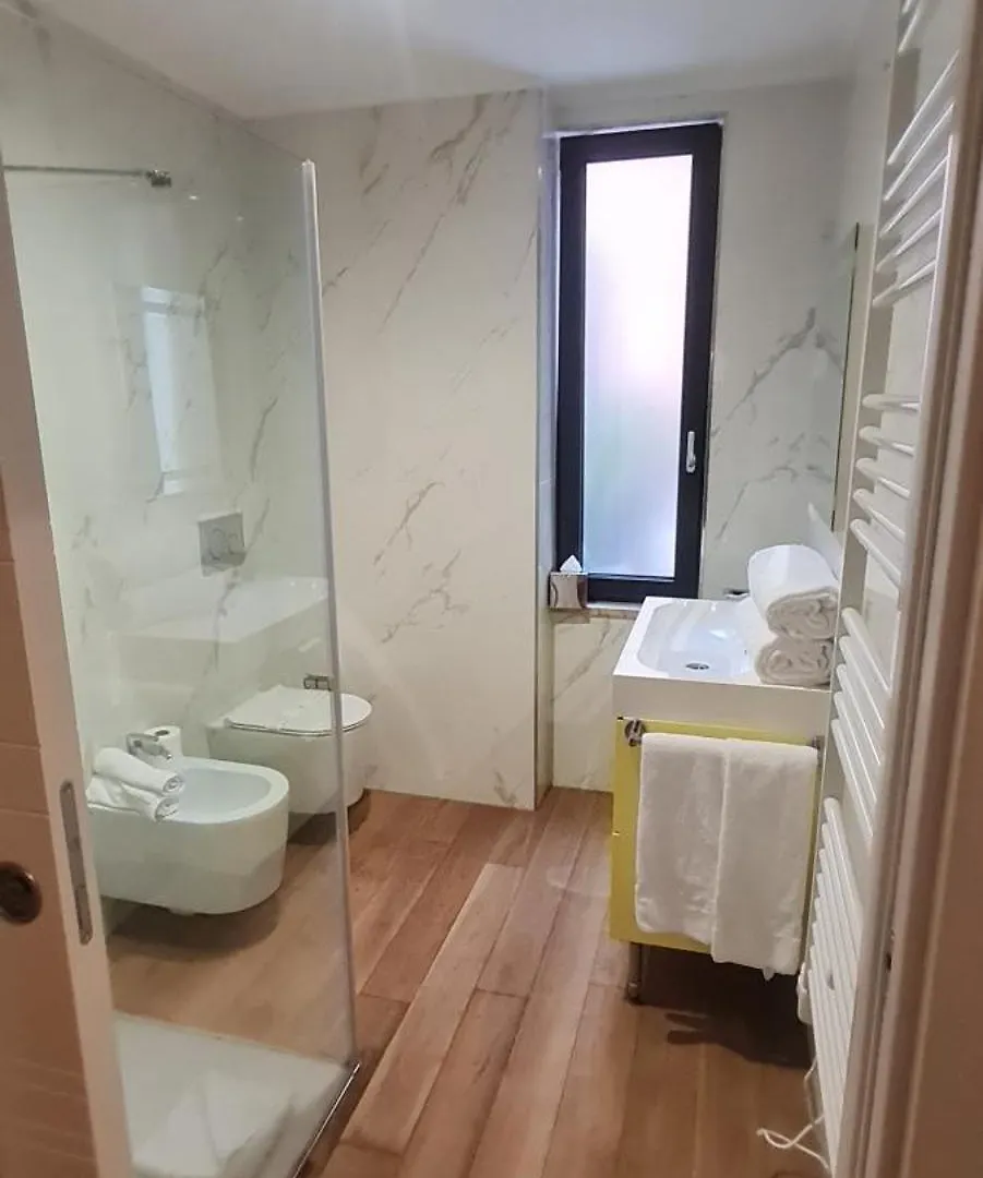 Nj Hotels & Apartments San Pietro All'Orto 6 Милан