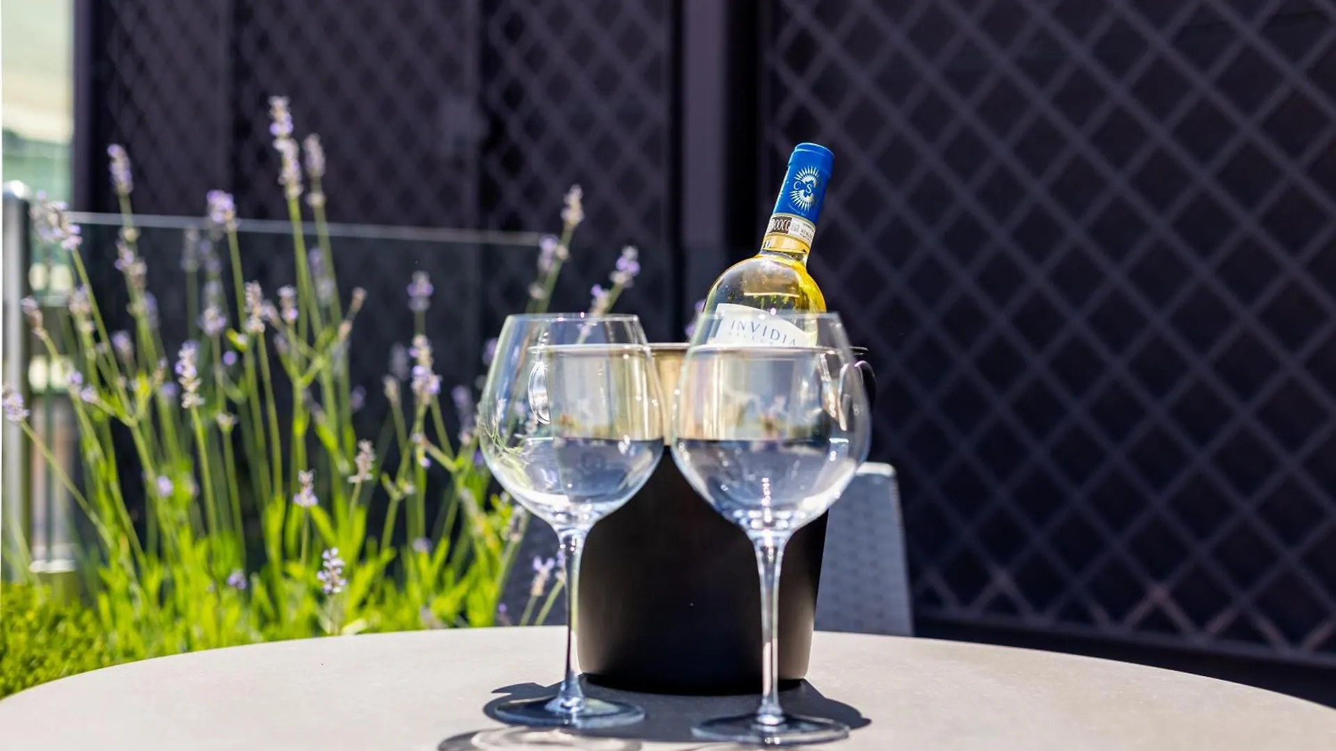 Nj Hotels & Apartments San Pietro All'Orto 6 Milano İtalya