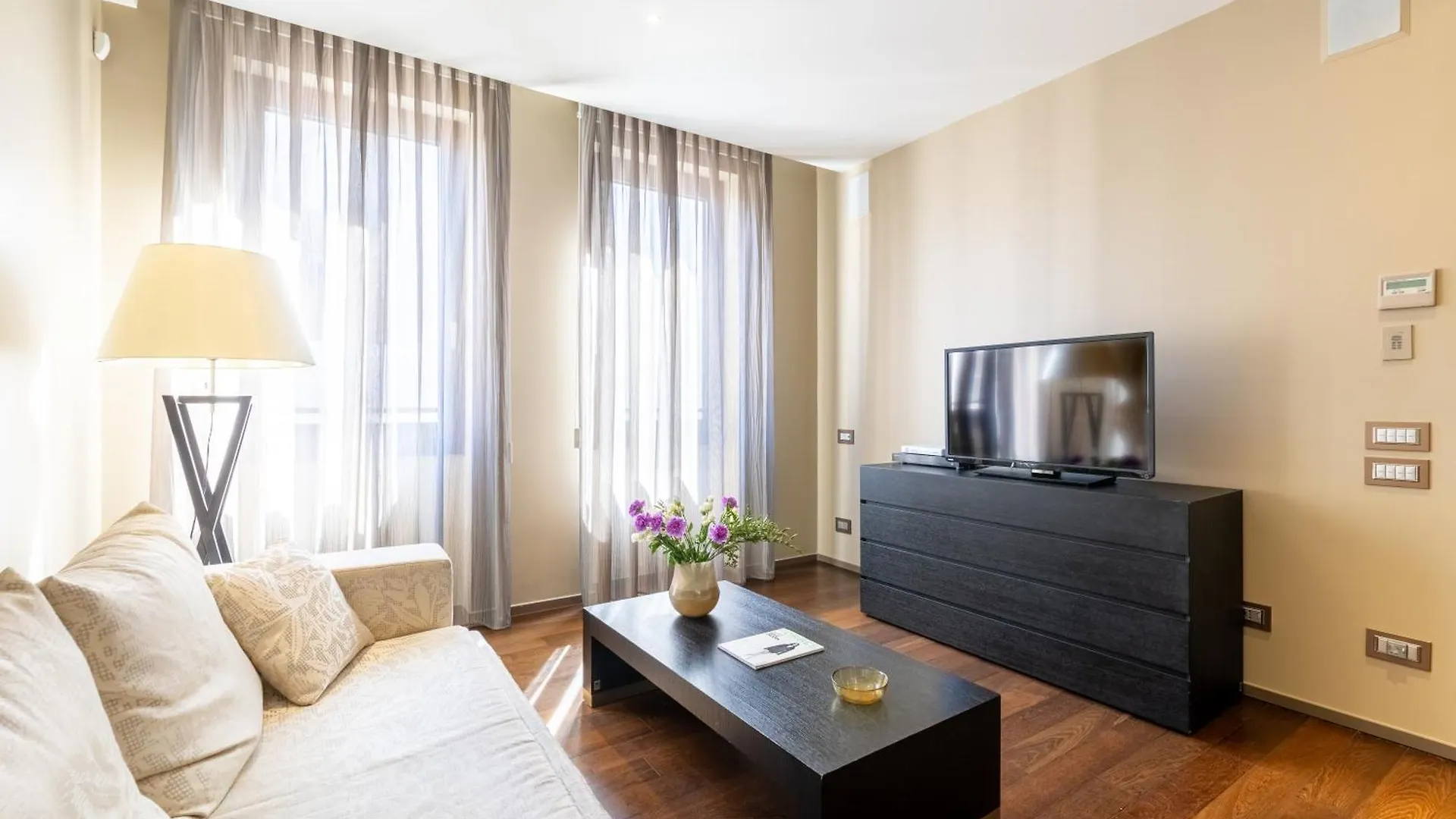 Nj Hotels & Apartments San Pietro All'Orto 6 Milano 0*,  İtalya